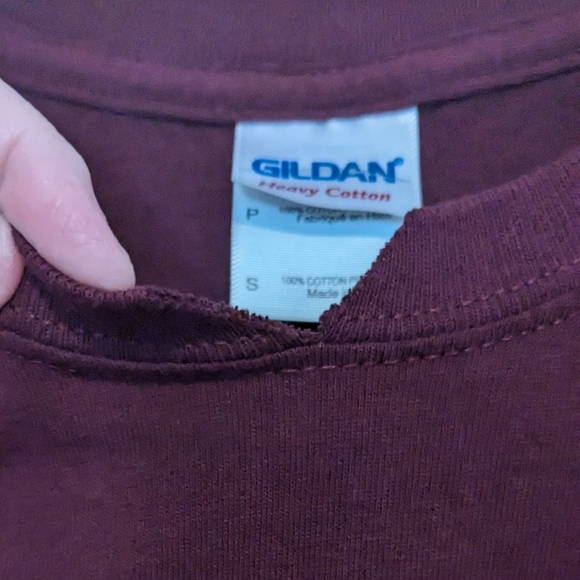 Salem Quidditch T-Shirt in Burgundy and Yellow Small - Picture 3 of 4